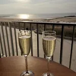 Beachview Westende * Миделкерк