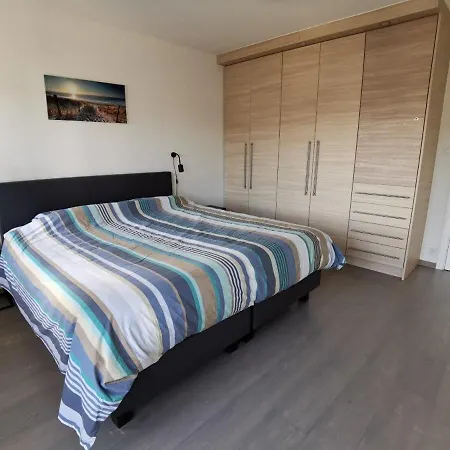 Beachview Westende アパート ミデルケルケ